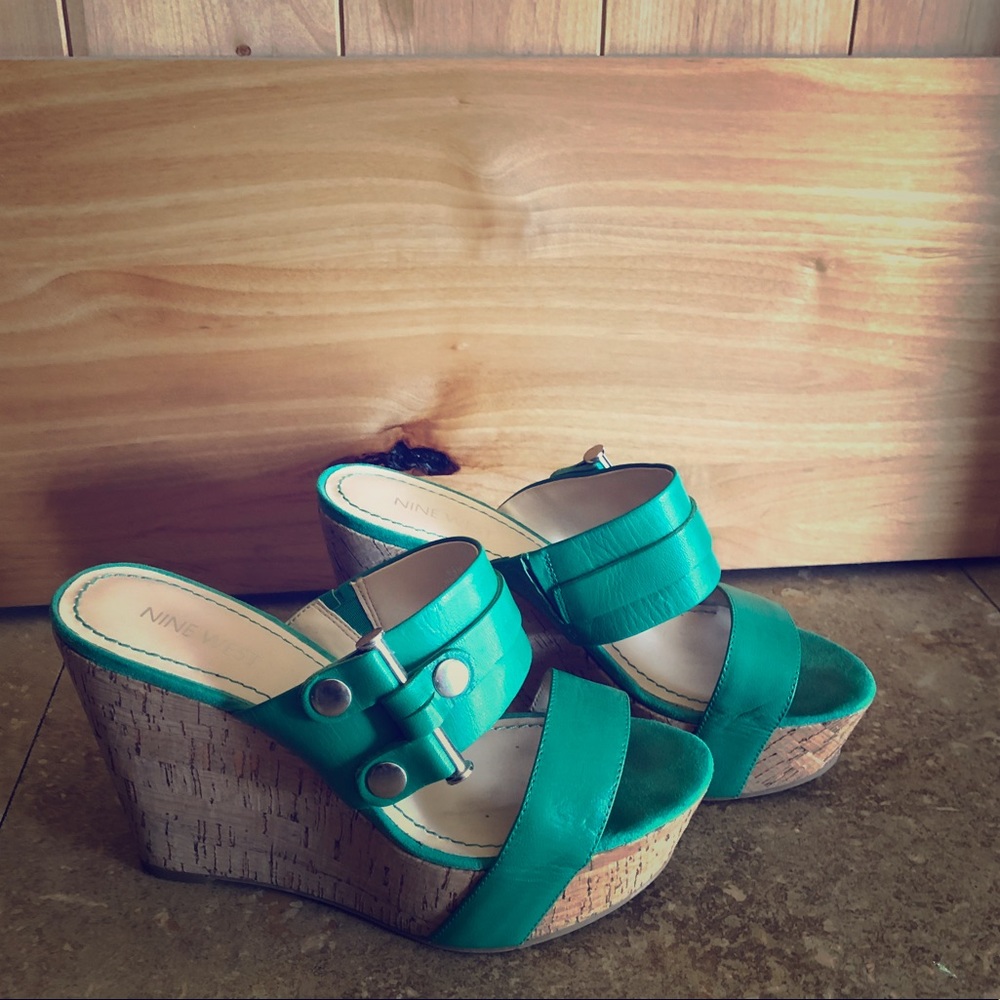 NINE WEST WEDGE SHOES SIZE 6.5